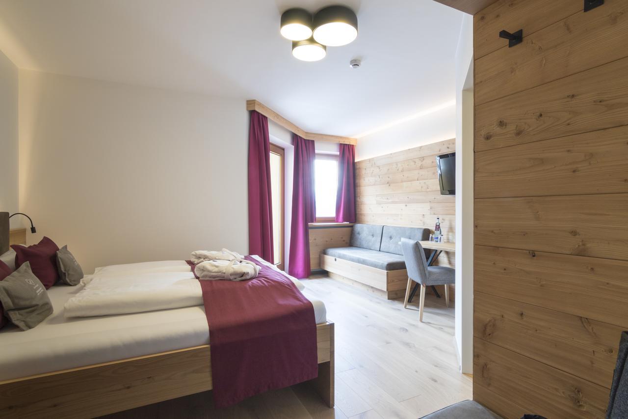 מטרי אין אוסטירול Spa & Naturhotel Outside מראה חיצוני תמונה